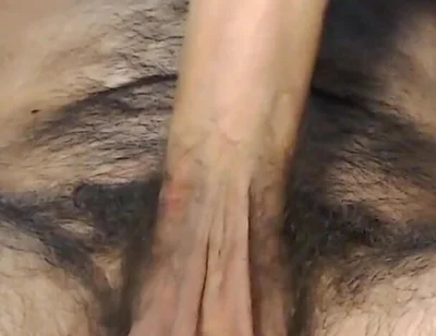 Gay with 20 Centimeter Penis, Gets a Lot of Milk