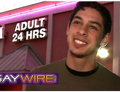 Tony Douglas Gets Surprised Pleasure From Richie Sabatini At The Glory Hole Booth