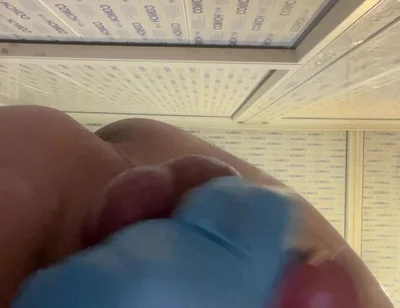 Masturbation with Cumshot Ending