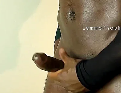 Big Muscular Dude Needs Someone to Cum Mouth His Big Black Cock
