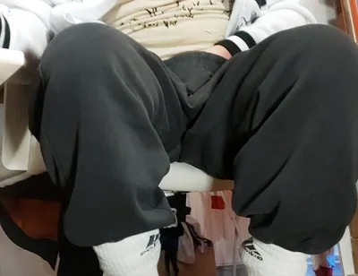 Dirtyjunkbro Spreads Her Ass