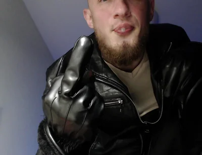 Leather Lord Spit