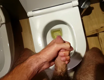 I'm a Virgin, Horny Af and Craving a Cocksucker to Blow Me. Would You Make Me Cum?