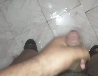 Young Desi Boy Masturbates in Washroom