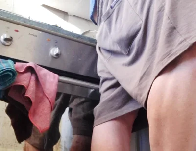 Husband Jerk off to Sink He Is Fast Becasue Wife Can Catch.