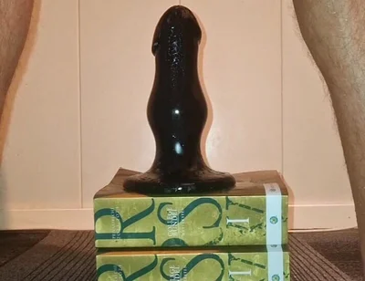 Hot Gay Twink Loves to Take His Huge Stinger Toy