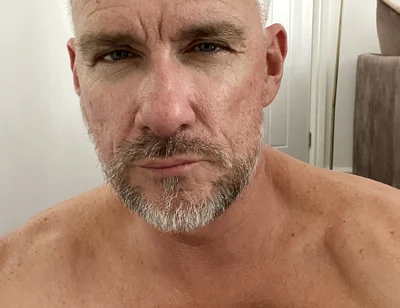 Playing in Front of the Mirror