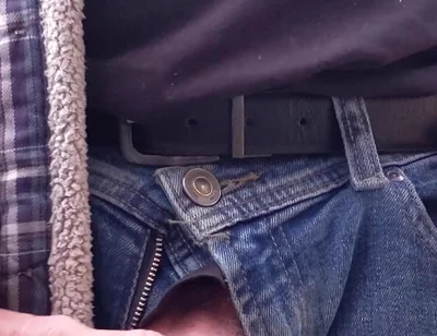 Masturbating Outdoors - Showing off for Neighbours Wearing Jeans Talking Dirty and Cumming - Rockard Stepdaddy