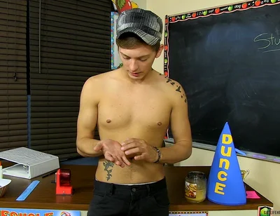 On Set with Sexy Twink Ryker