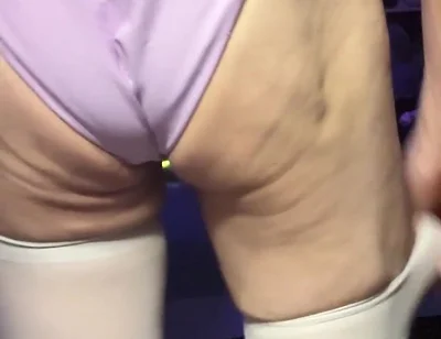 Cdmichelle Wearing Strech Pants