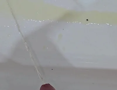 Peeing to the Bathtub