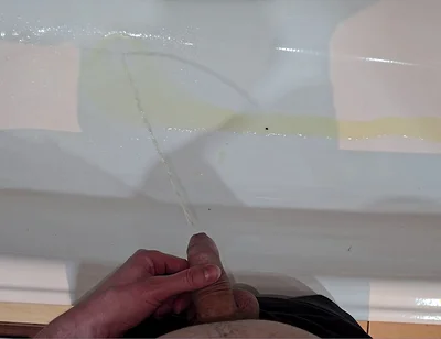 Peeing to the Bathtub