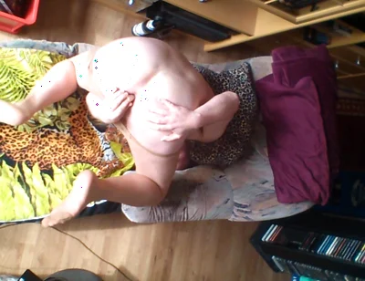 Nylonjunge in Pantyhose Is Horny on Facial Cumshot