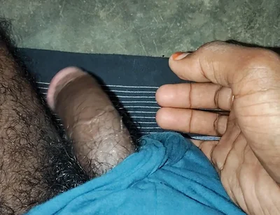 Hindi Desi Teen Boy Cum in Room