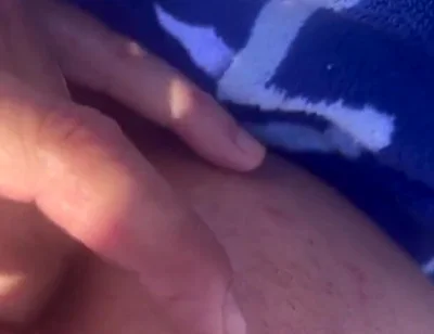 Solo Beach Fingering