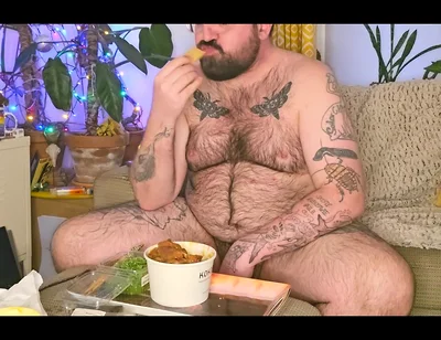Stepdaddy Stuffs His Face with a Takeaway and Enjoys It so Much He Wanks with the Sauces!
