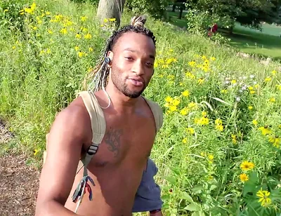 Kenniejai Walks Around Naked Outside and Gets Caught