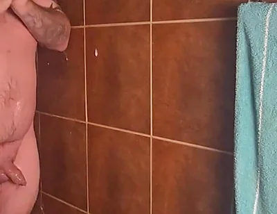 Jimbob Gets Wet and Messy in the Shower