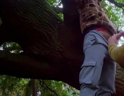 Sneaky BJ at the Park