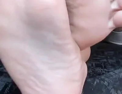 Look Me in the Eye as You Kiss My Feet, I Want to See Your Submission