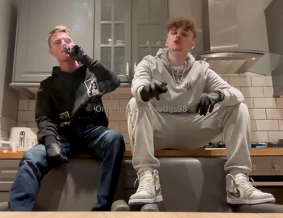 Smoking and spitting masters
