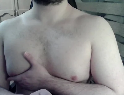 Hot Beefy Camboy Teases and Shows off