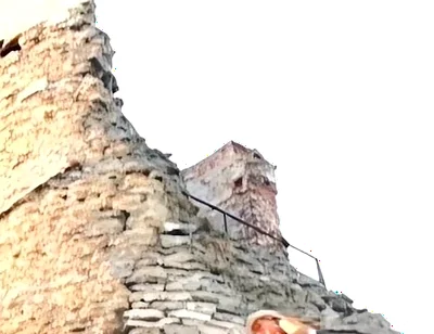 BJörn and Jean Discovered More Than Just Old Castle Ruins