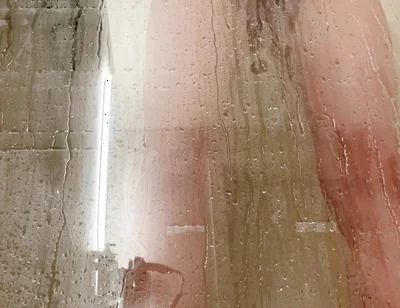 Twink Showering