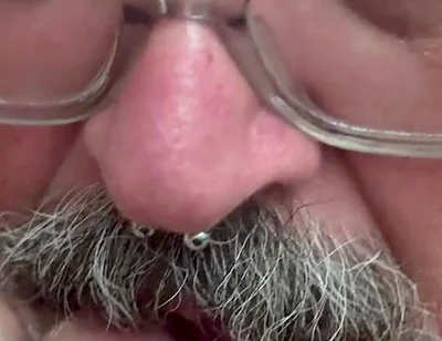 Stepdaddybearaz Feeding His Cock to Chefbarez