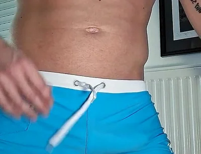 I Masturbate in My Swimsuit