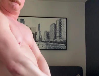 Hotel Busting a Load