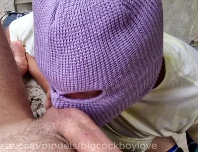 He Fucked a Stranger Hard in an Abandoned Building, Cumming Right in His Ass