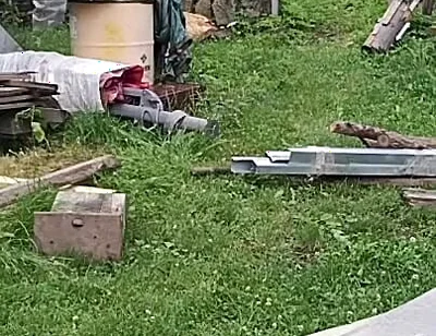 Naked in the Garden: Dirty Handjob in the Pool