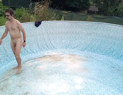 Naked in the Garden: Dirty Handjob in the Pool