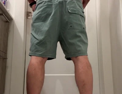Love for you to pull my shorts down and go to town on my asshole