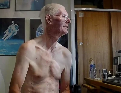 Live Chat and Cum-show