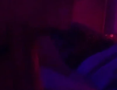 Cutie Str8 Gets a Nice Head in Bed