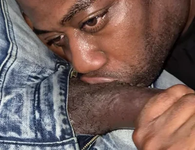 Relaxed up-close Jeans Throat Service