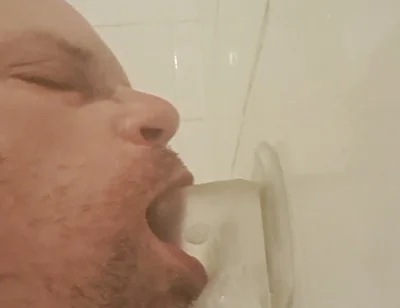 Attached Sucking and Blowing for the Slut