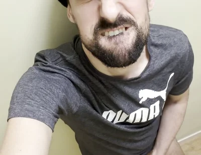 Hot Stepdaddy Showing Big Cock