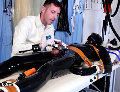 Testing the Gimp in the Rubber Clinic Pt 2