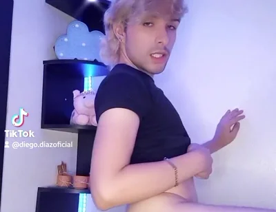 Tiktok Naked Challenge
