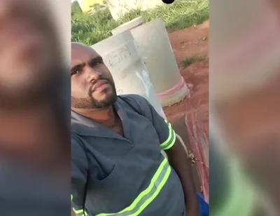 Alone at the Construction Site, I Always Secretly Masturbate.