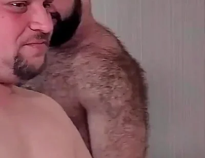 Fitting in - Bear Orgy