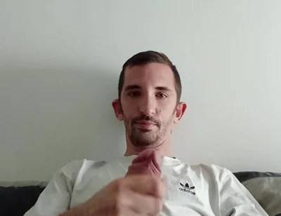 Xxl of a Young Guy with Big Cumshot