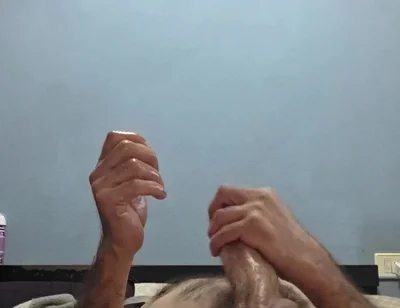 Straight Guy Jerks off in Close-up