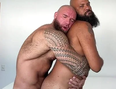 Two Hot Muscle Bears / Gay Bear Couple