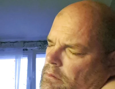 Dildo Fuck Demonstration of the Slut in the Morning