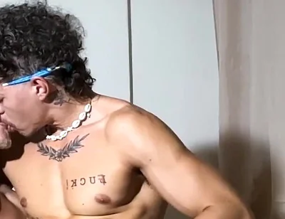 Big Dick Fucks Bareback Muscle Ass Raw!