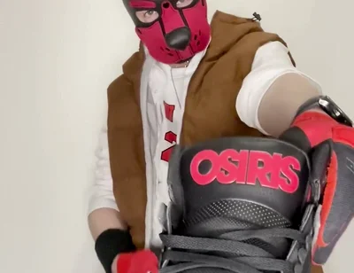 Sneaker Sniff